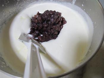 红豆牛奶冰淇淋的做法步骤7
