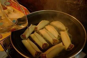 鲜肉西葫芦锅贴的做法步骤6