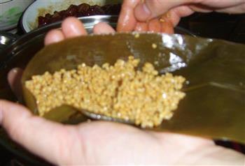 板栗纯精肉粽的做法步骤9