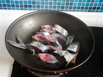 红烧鲅鱼的做法步骤4