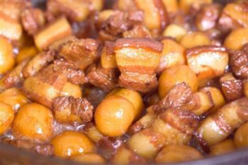 红烧肉焖小土豆的做法步骤11