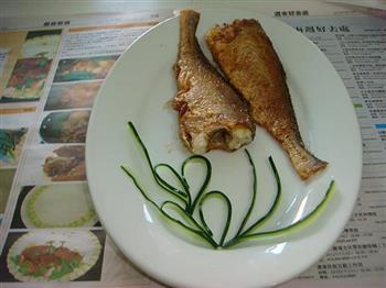 干煎黄花鱼的做法步骤5