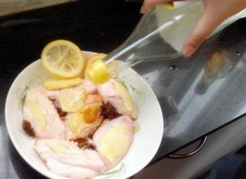 柠檬可乐鸡翅的做法步骤3