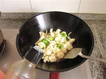 蚝油青椒炒花菜的做法步骤9