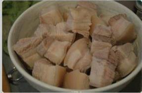 砂锅红烧肉的做法图解2