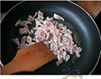 茭白芹菜炒肉丝的做法步骤3