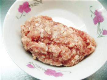猪肉韭菜三鲜包的做法步骤6