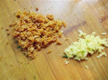 猪肉韭菜三鲜包的做法步骤8