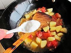 番茄土豆炖豆角的做法步骤6
