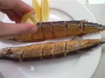 烤秋刀鱼的做法步骤8