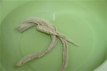 腐竹拌黄瓜的做法图解7