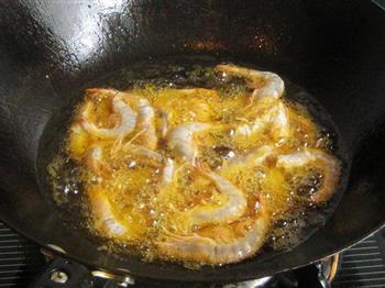 芦笋油爆虾的做法步骤5