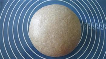 松籽核桃面包的做法步骤1
