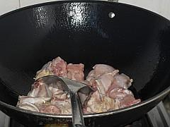 家常炒兔肉的做法步骤3