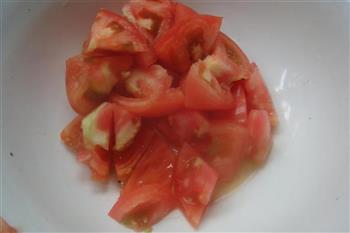 番茄烧丝瓜的做法图解2