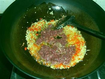小米辣炒牛肉的做法步骤3