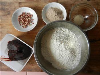 小刺猬豆沙包的做法步骤1