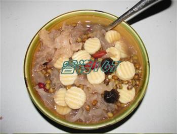 玉米年糕怎么做，玉米年糕怎么做好吃，玉米年糕做法