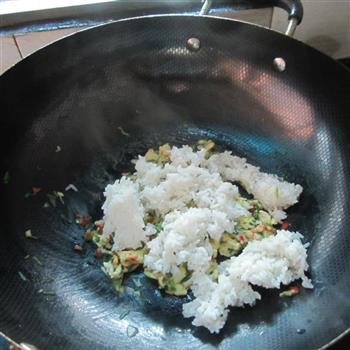 韭菜蛋炒饭的做法步骤8