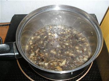 黑蒜香菇木耳汤的做法步骤10