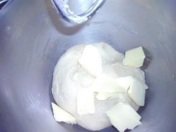 烫种鲜奶油吐司的做法图解3