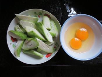 丝瓜炒蛋的做法步骤1