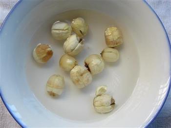 莲子绿豆粥的做法步骤2