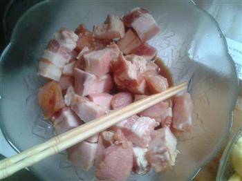 魔芋土豆红烧肉的做法步骤1