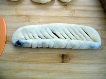豆沙花环面包的做法步骤5