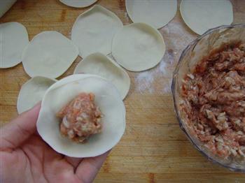 山蘑猪肉饺的做法图解10