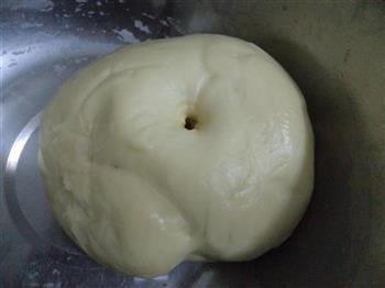 松软奶香面包的做法步骤6