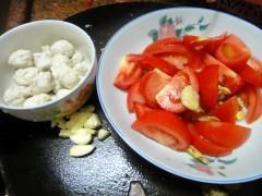 猪肉丸番茄蛋花汤的做法步骤2
