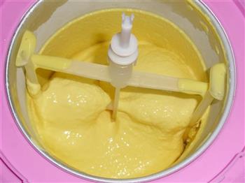 椰香芒果冰淇淋的做法步骤7