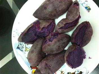 紫薯小馒头的做法图解1