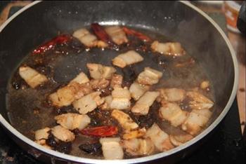 黑蒜红烧肉焖土豆的做法步骤6
