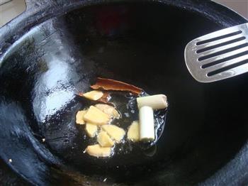 土豆烧鸡块的做法步骤3