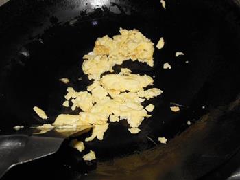紫苏炒鸡蛋的做法图解7