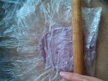 紫薯糯米卷的做法步骤4