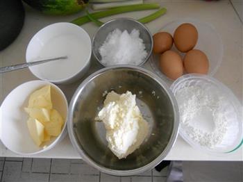 酸奶乳酪蛋糕的做法步骤1