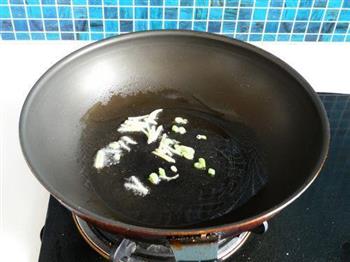 煎鸡蛋辣椒炒肉的做法步骤5