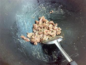 酸菜炒牛肉的做法步骤4