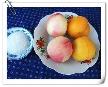 双色糖水桃的做法步骤1