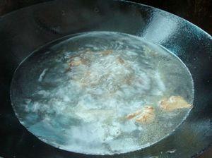 豆芽排骨汤的做法步骤5