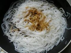 干炒米线的做法步骤8
