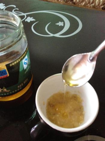 蜂蜜牛奶果汁的做法步骤6