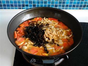 西红柿海米蘑菇汤的做法图解8