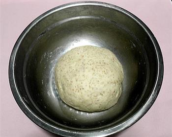 麦麸红豆沙面包的做法图解6