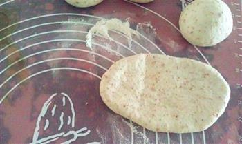 埃索瓦司香料面包的做法图解2