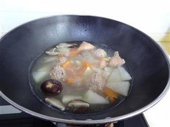冬瓜粉皮肉丸汤的做法图解4