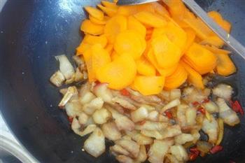 蒜苗胡萝卜炒肉的做法步骤6